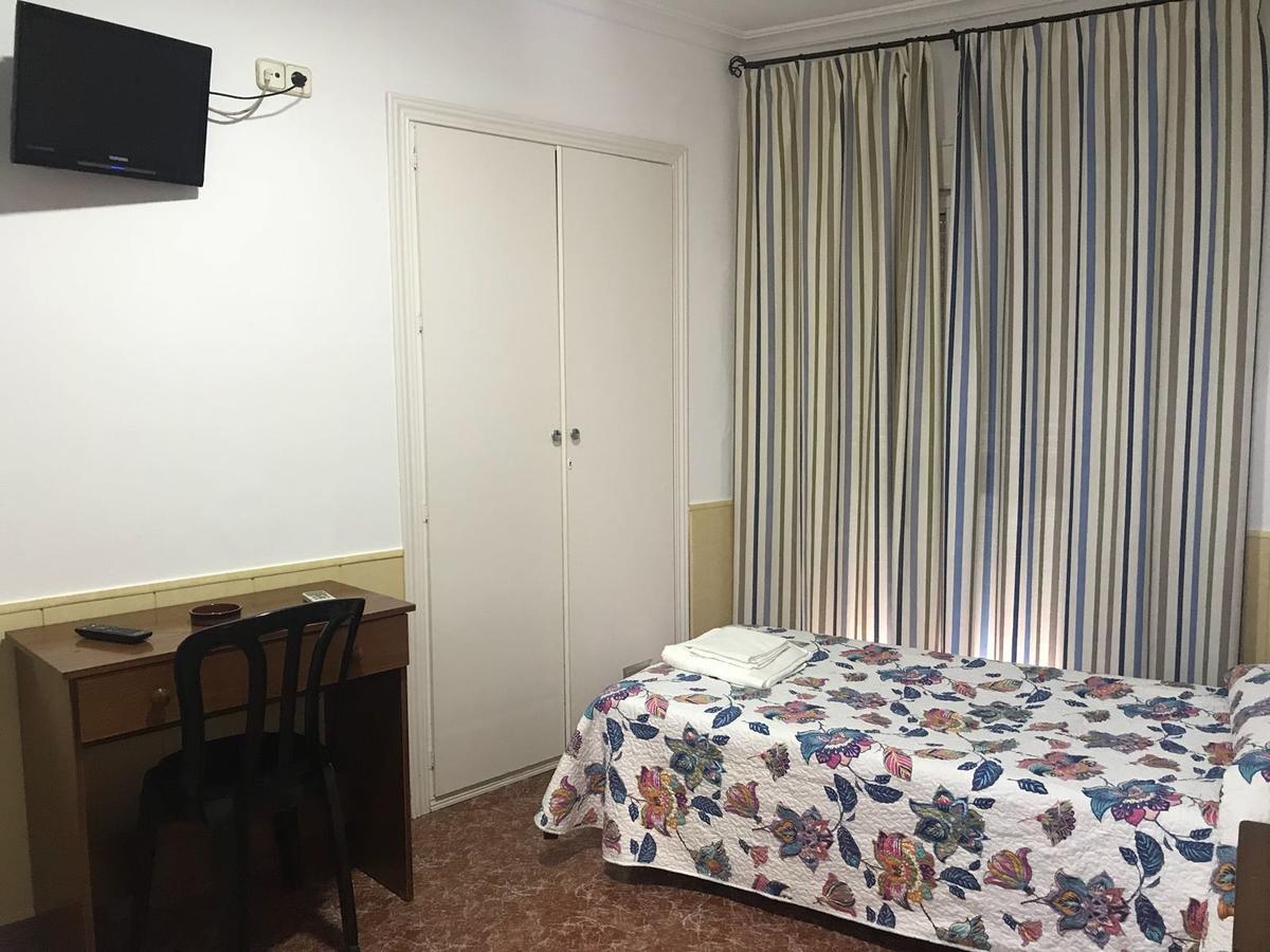 Hostal Bar San Pedro 迈雷纳-德尔阿尔科 外观 照片