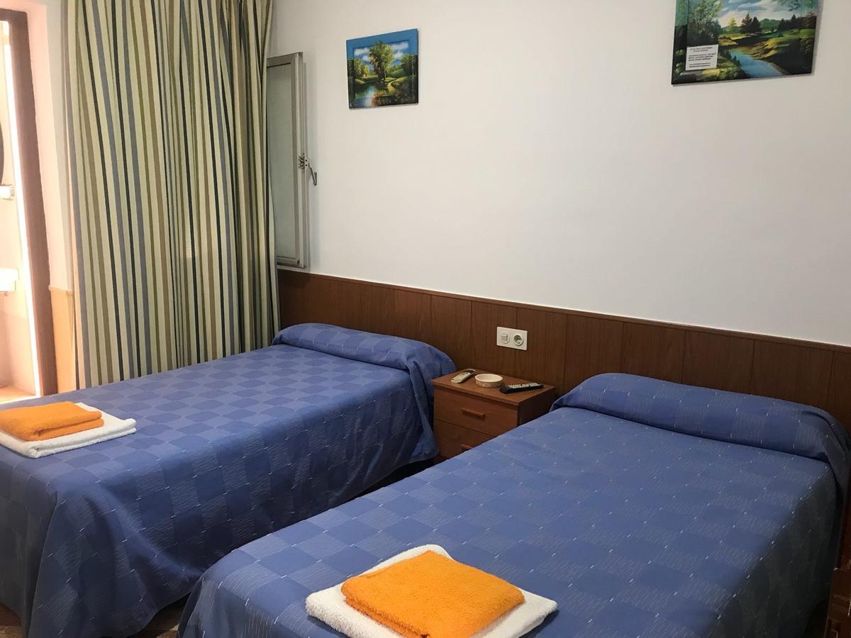 Hostal Bar San Pedro 迈雷纳-德尔阿尔科 外观 照片