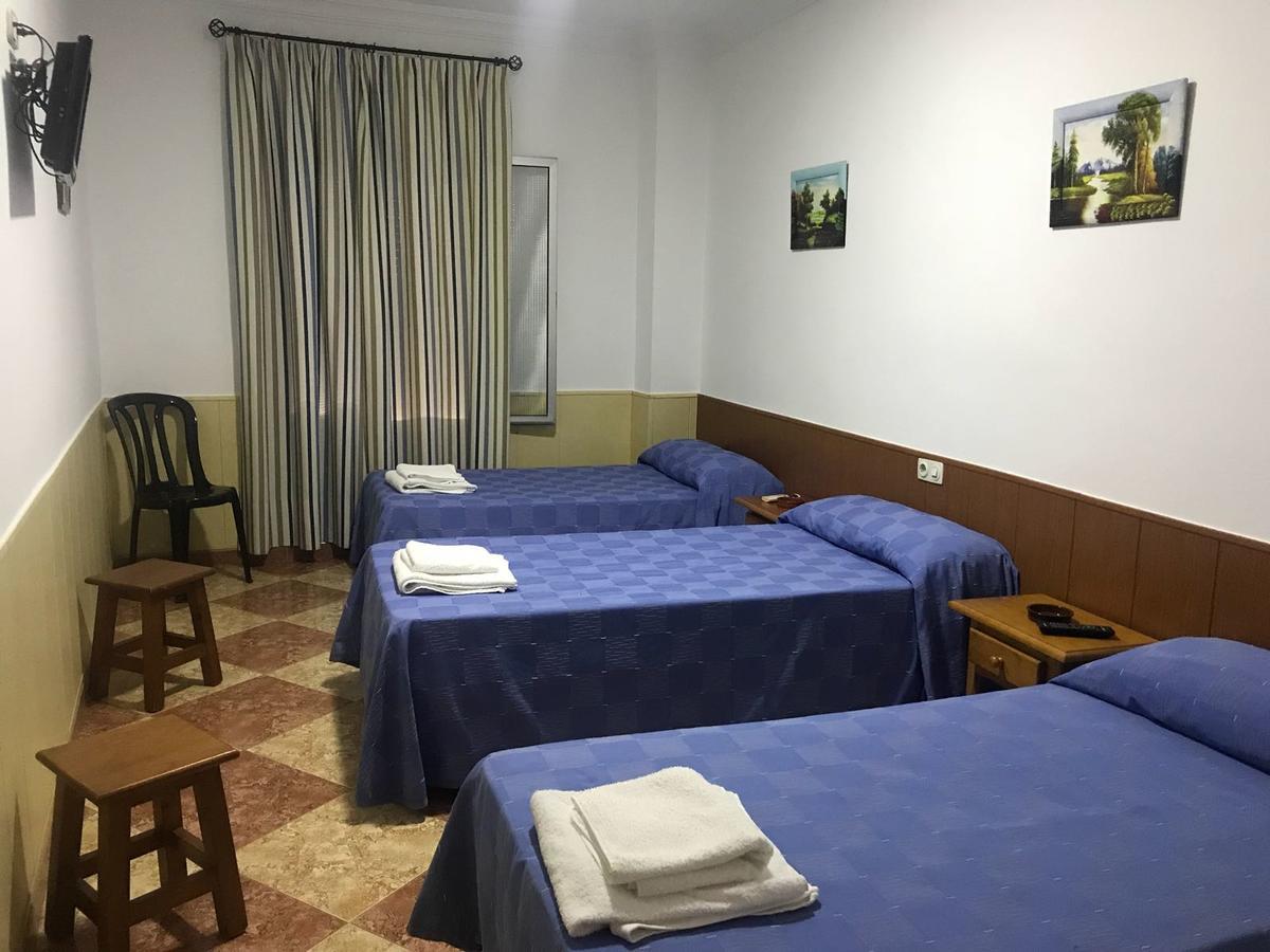 Hostal Bar San Pedro 迈雷纳-德尔阿尔科 外观 照片