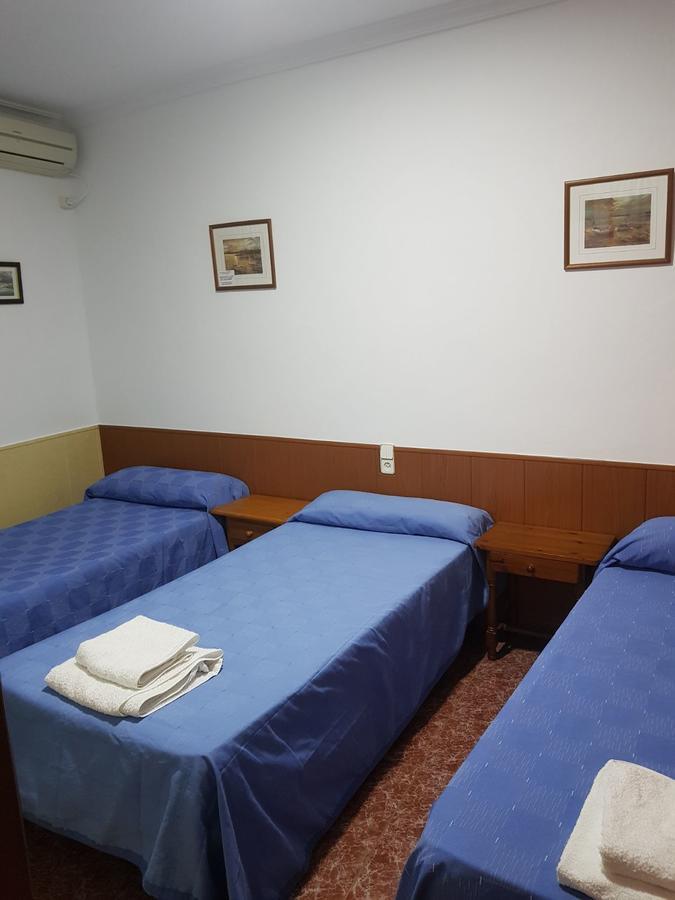Hostal Bar San Pedro 迈雷纳-德尔阿尔科 外观 照片